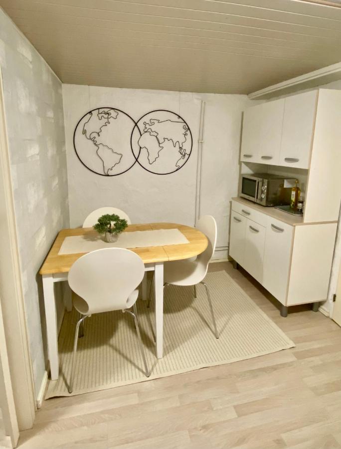 Lower Floor Of 50 Sqm In Nice Villa With Parking Стокгольм Экстерьер фото